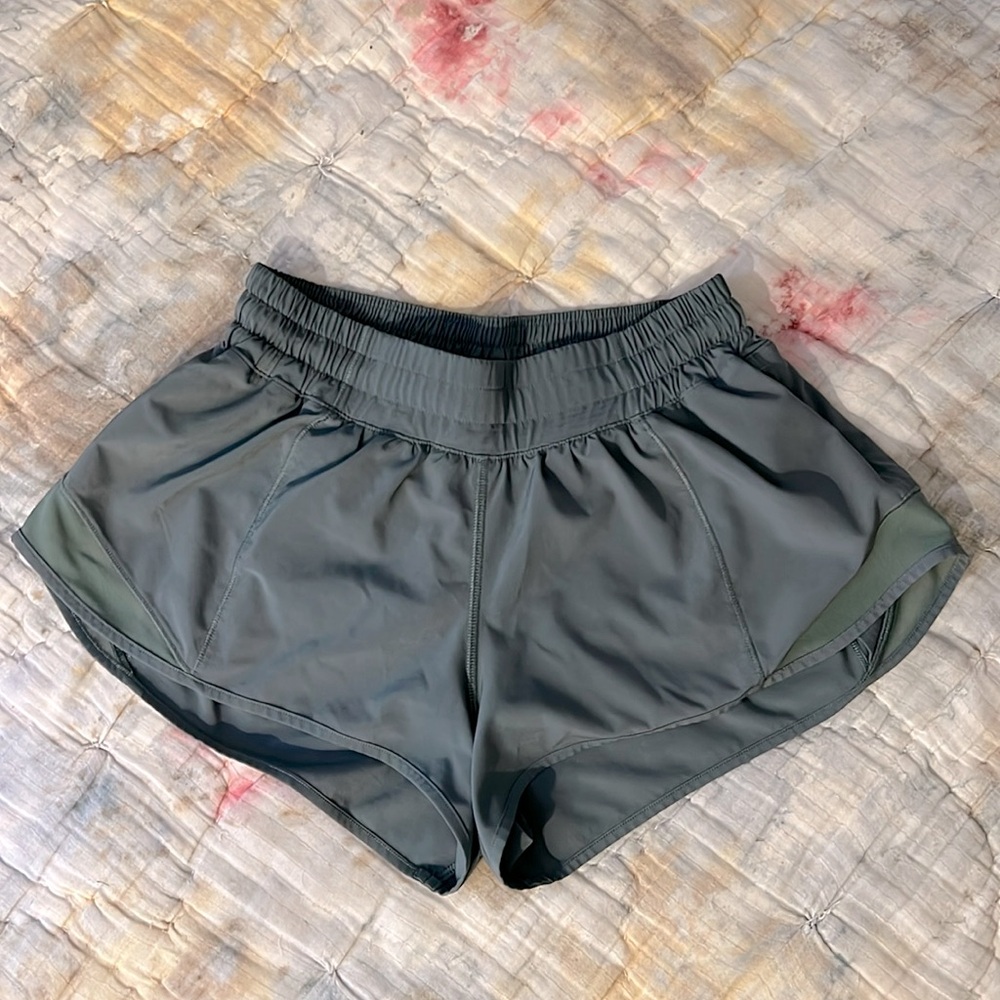 lululemon hotty hot shorts